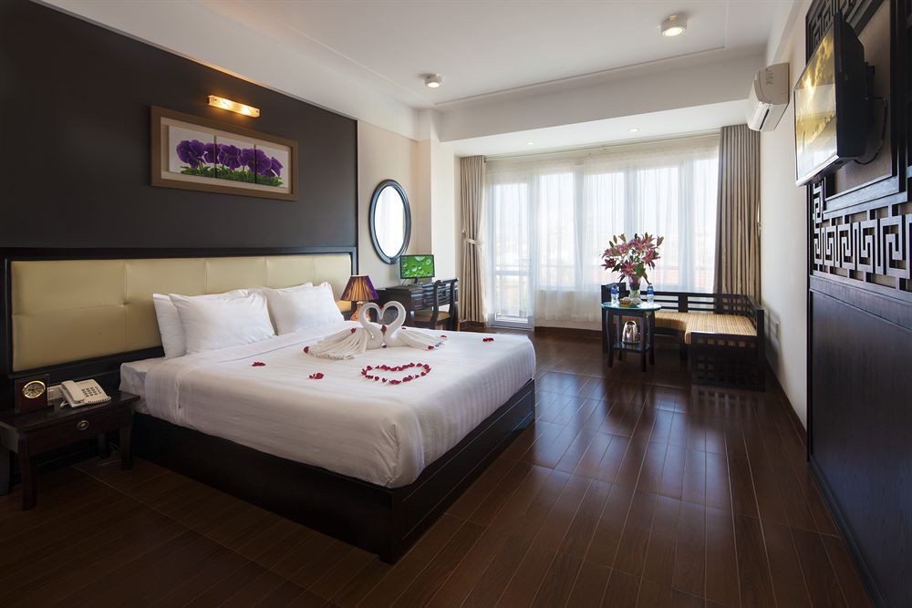 Hue Serene Palace Hotel 트아티엔후에성 Vietnam thumbnail